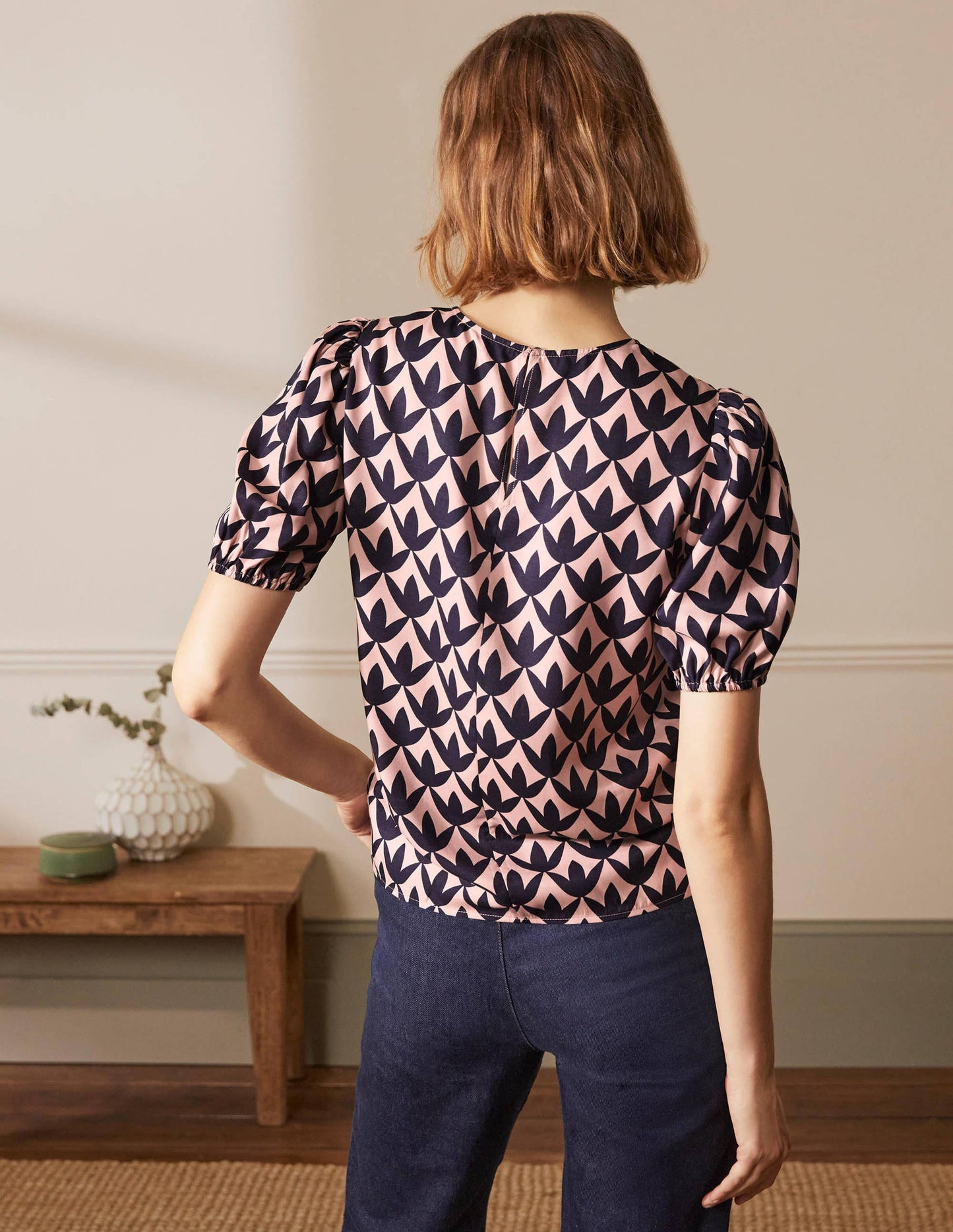 Adriana Puff Sleeve Top-Milkshake, Petal Geo