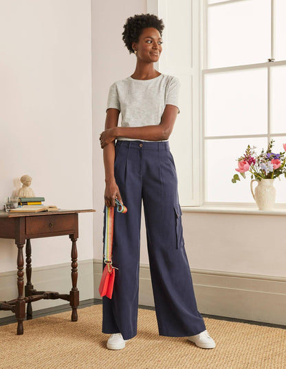Ailesbury Cargo Pants-Navy