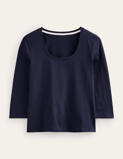 3/4 Sleeve Scoop Neck Top-Navy