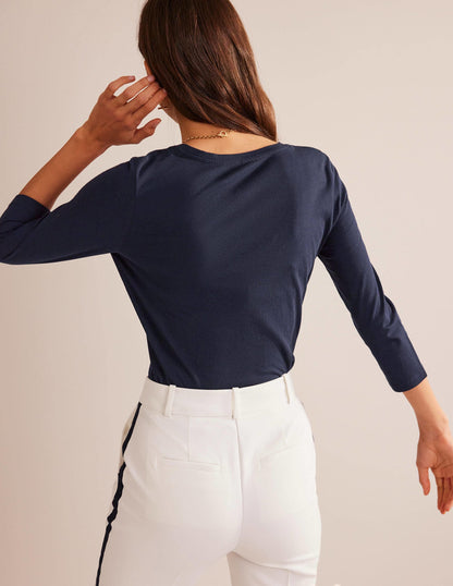 3/4 Sleeve Scoop Neck Top-Navy