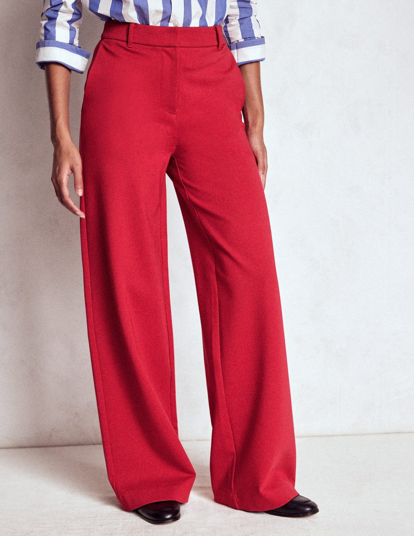 Belgravia Ponte Pants-Carmine Red