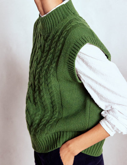 Amara Merino Cable Vest-Green Fir