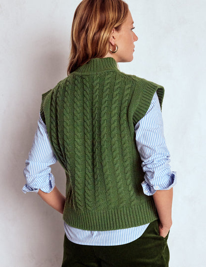 Amara Merino Cable Vest-Green Fir