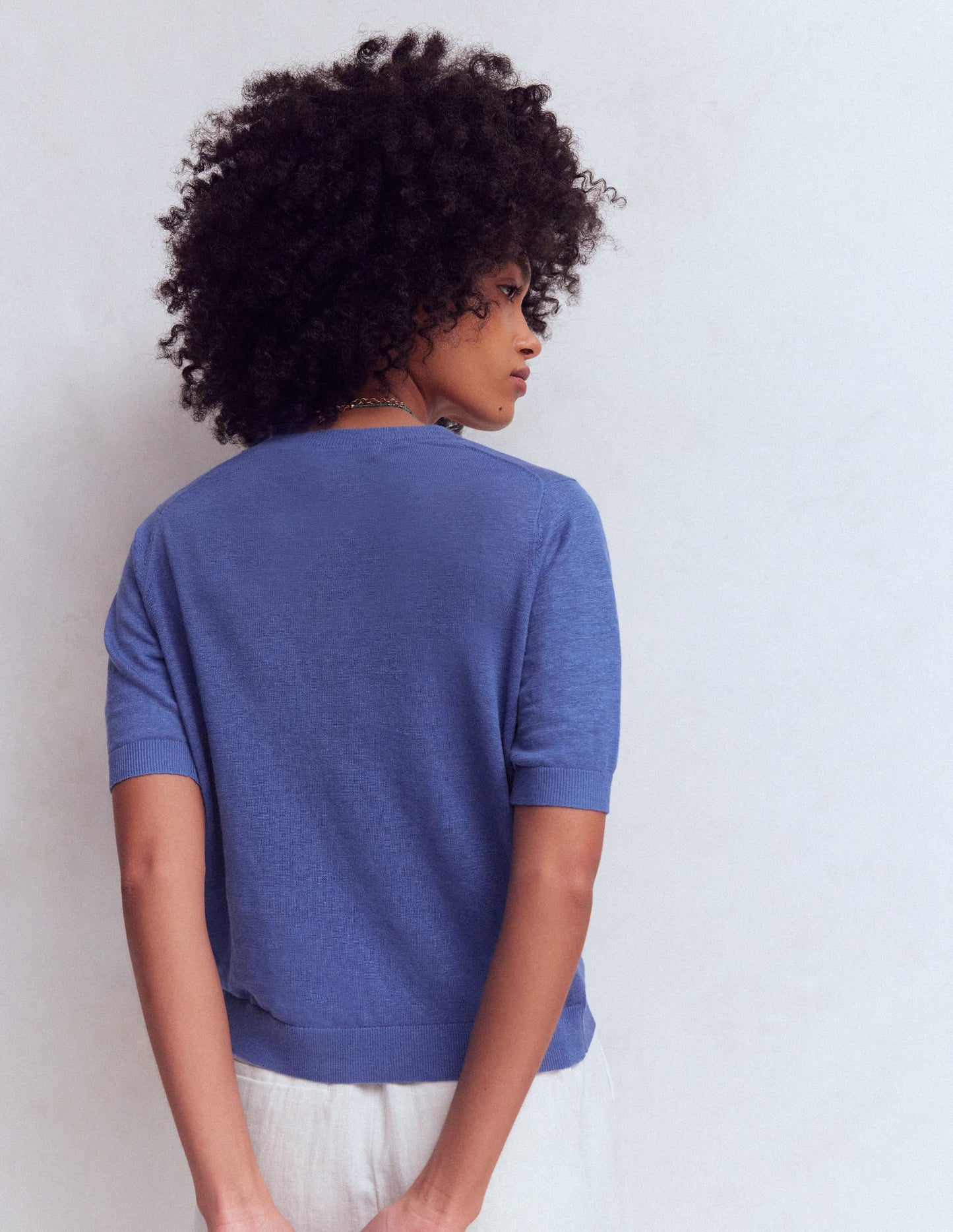 Agnes Linen V Neck T-Shirt-Solid Blue
