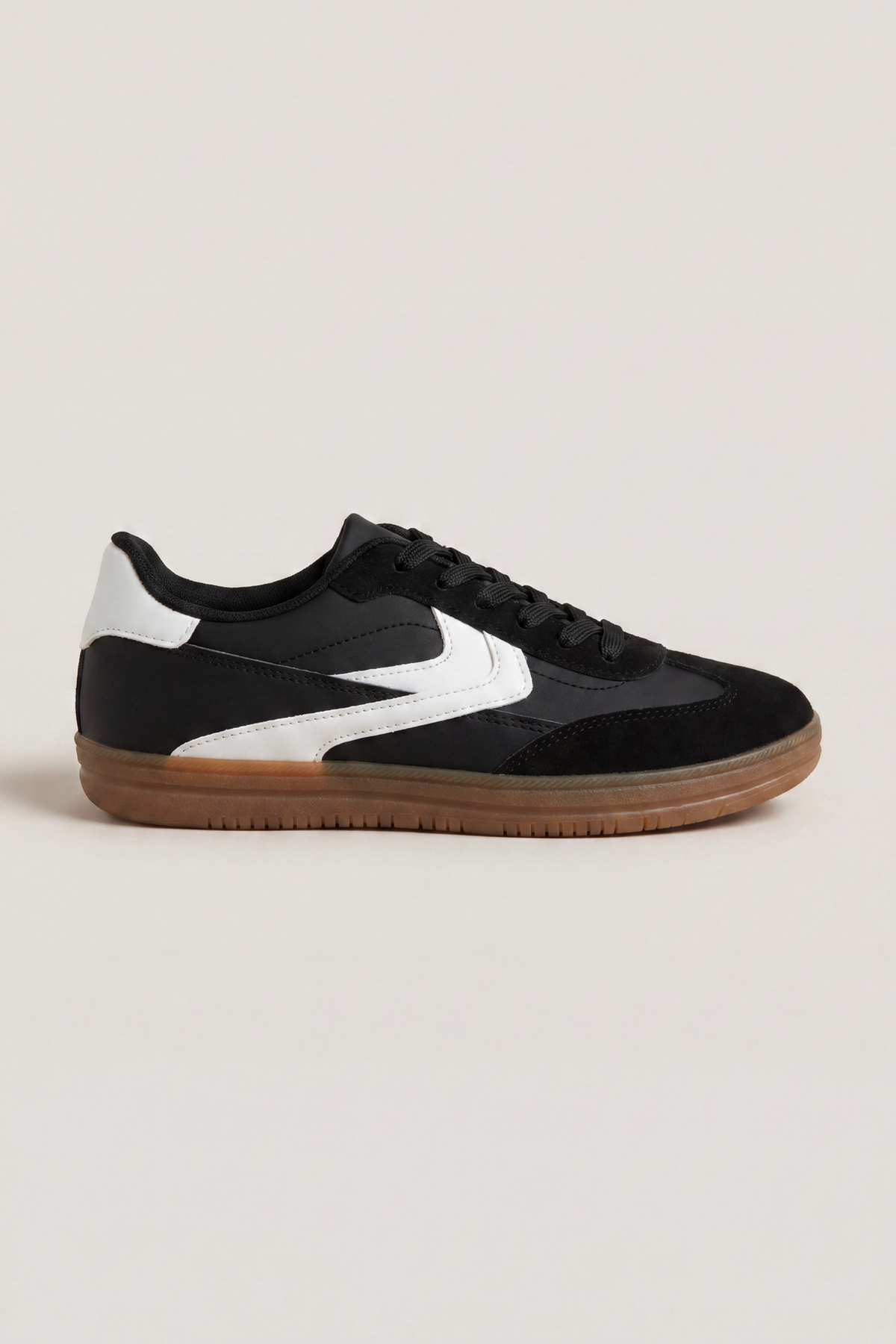 Retro Sneaker