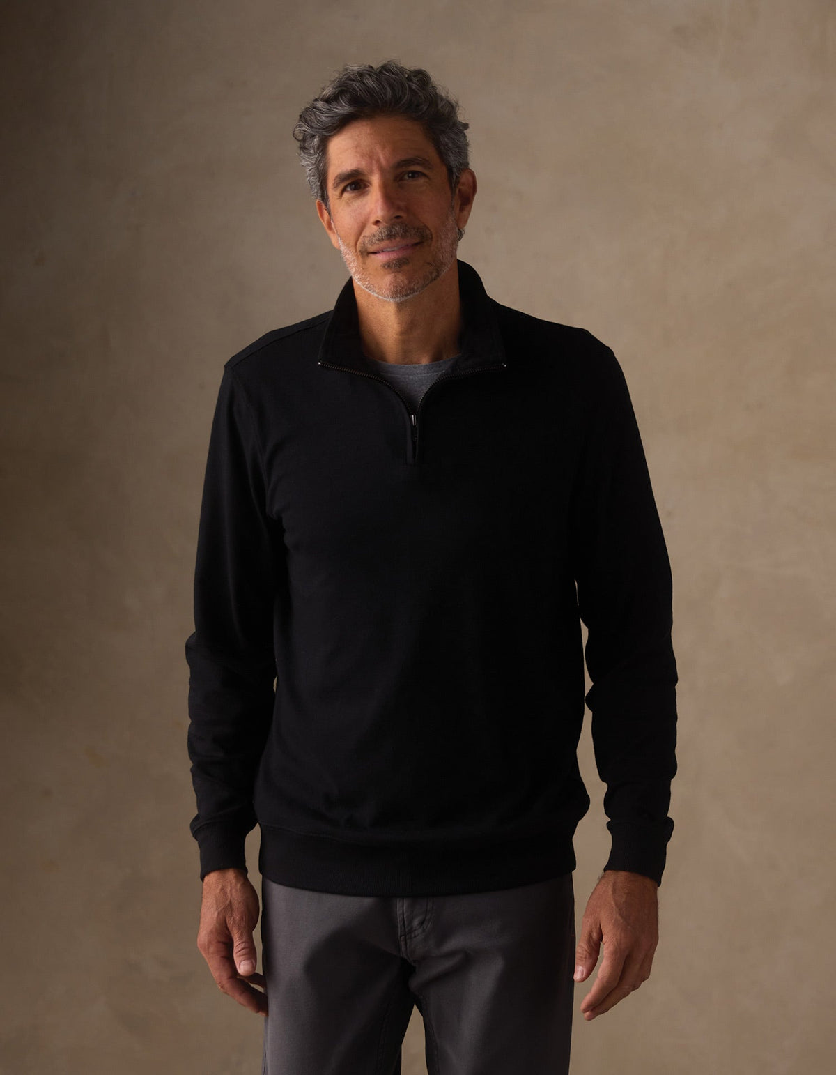 Puremeso Weekend Quarter Zip in Black