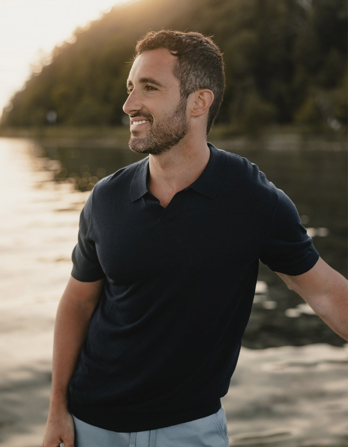 Summer Linen-Blend Polo in Navy